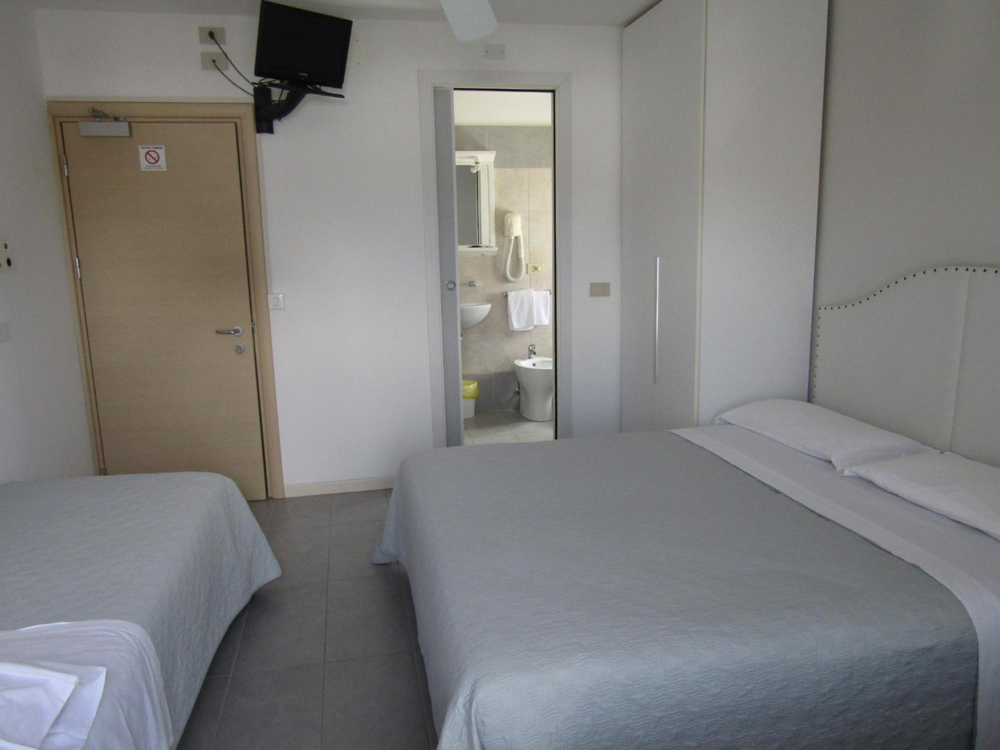 Hotel Atene Lido di Jesolo Exterior photo